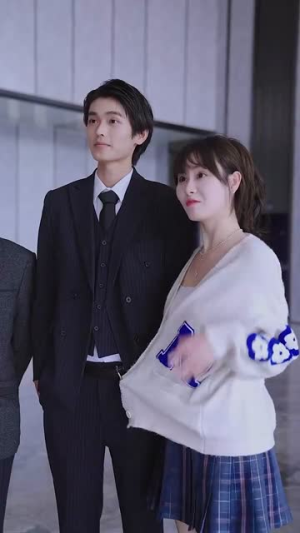 《四个哥哥和我抢老公》（89集）精彩短剧全集在线观赏