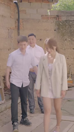 《逆袭成富豪》（80集）精彩短剧在线一追到底