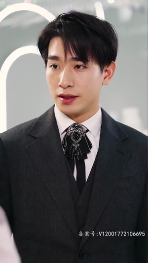 《当皇后穿成了豪门弃妇》（100集）免费短剧全集畅快观赏