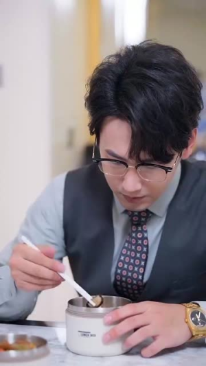 《总裁夫人从农村来给你撑腰了》（80集）短剧全集免费看不停