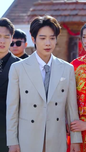 《软萌夫人太难哄》（99集）在线短剧全集免费追