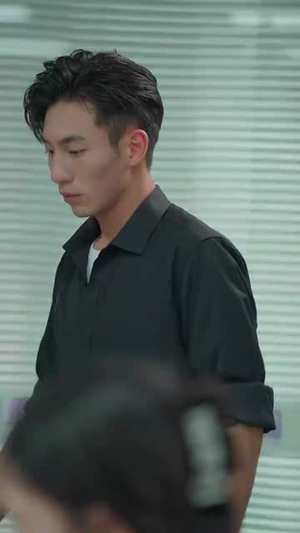 《偷偷打工我是认真的》（70集）超燃短剧免费全集追