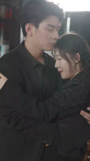 《被师傅赶下山的我意外成为大明星》（68集）短剧全集畅享不停歇