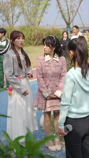 《穿成替身后，她连夜攻读月嫂手册》（99集）热门短剧全集免费观看