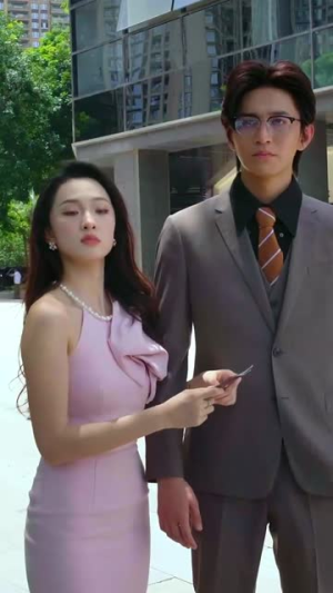 《穿剧中我替窝囊女主战翻全场》（30集）全集短剧免费畅快追