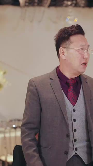 儿子被表哥掉包后,我笑了(31集) 儿子被表哥掉包后,我笑了(31集)看到大结局