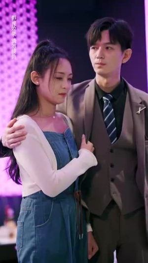 《热辣滚烫的她》（76集）短剧在线看超爽体验