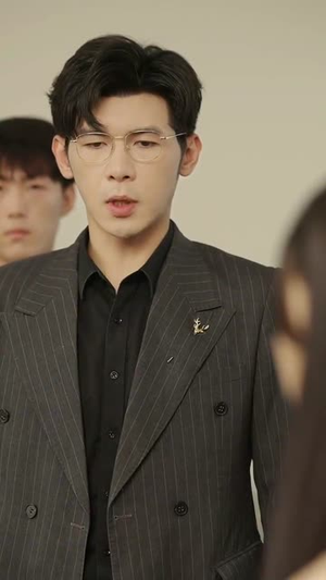 《人小鬼大之我帮爸比追妈咪》（92集）免费短剧畅享追全集