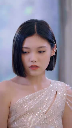 《总裁的临时新娘》（95集）免费看短剧全集不停歇