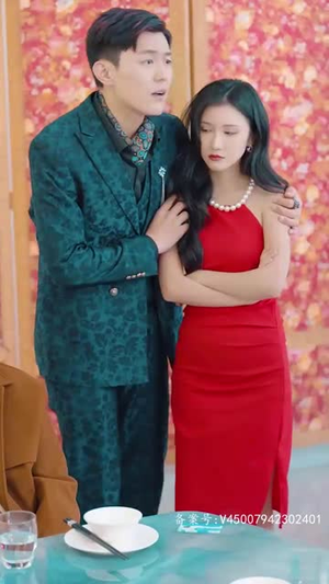 《都市咸鱼娶女帝》（100集）短剧免费畅享全集追