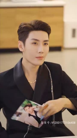 《闪婚后和傅少互飙演技》（80集）短剧免费畅看全集版