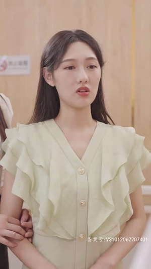 大小姐驾到,统统闪开(100集) 大小姐驾到,统统闪开(100集)古装热门短剧