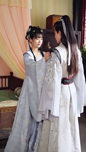 《当丑女还要被迫上门》（77集）短剧全集免费追不停