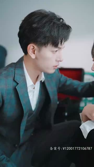 《凭爱意将月光私有》（101集）免费在线短剧看个够