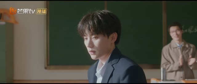 《白日梦我》（30集）热门短剧在线一追到底