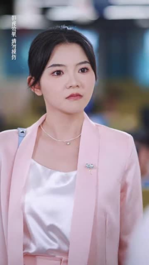 《当众离婚弃妇竟是总裁白月光》（70集）畅享短剧全集在线看