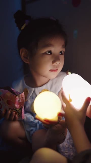 《闪婚后，发现萌娃奶爸是大佬》（70集）短剧全集免费畅快追