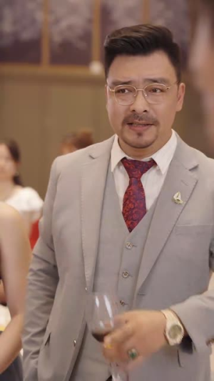 《偏爱》（32集）短剧热播畅享追剧时光