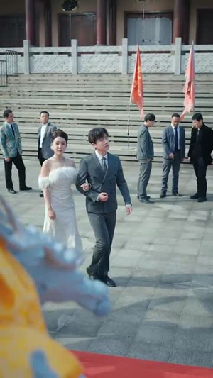 《我的房东是个高手》（63集）在线短剧免费追到底