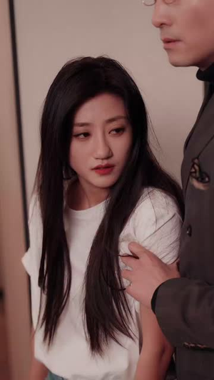 《休夫后惊艳全球》（59集）在线追短剧全集免费