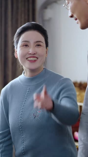 《租女老板回家过年》（52集）短剧精彩剧情一看到底