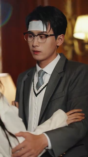 《我离开后高冷姐姐后悔了》（83集）免费短剧追剧全集不落