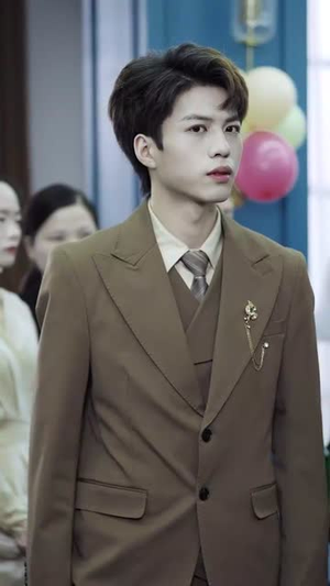 勇敢姐姐向前冲(79集) 勇敢姐姐向前冲(79集)精彩短剧追不停