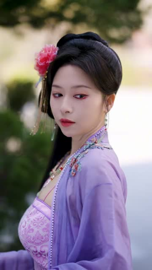 《露水情缘恩泽殿》（30集）热门短剧免费全集追