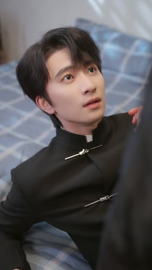 《我向你奔赴而来》（60集）全集短剧免费追不停