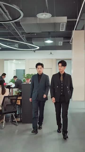 《他似神明降落》（74集）在线看短剧全集过瘾