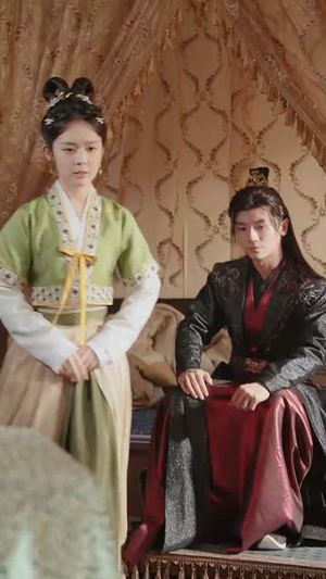 《一眼穿心双重人格皇帝爱上我》（96集）全集短剧免费在线畅看