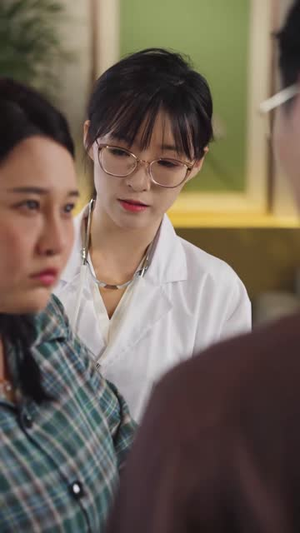 《养恩成劫》（30集）在线看短剧精彩不断