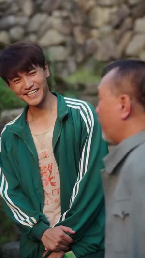 《重生87我的师娘不对劲》(81集)精彩短剧一口气追完