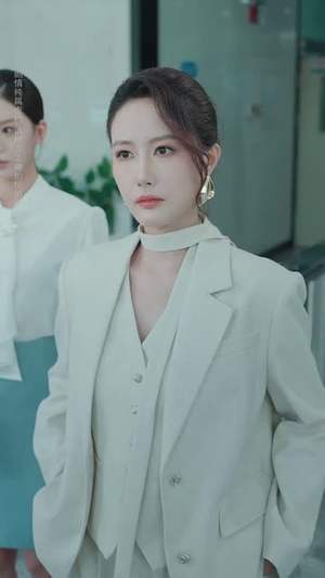 《中秋月她只谋局不谋圆》（77集）热门短剧畅快追完无忧