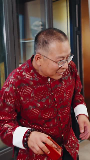 妈妈,我不要再爱你了(70集) 妈妈,我不要再爱你了(70集)热播短剧追不停