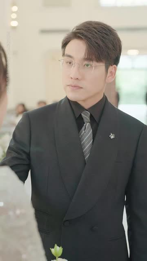 时烬碎棠心(60集) 时烬碎棠心(60集)短剧追不停