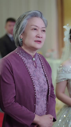 《退！退！退！这个保镖不对劲》（67集）全集短剧精彩马上追