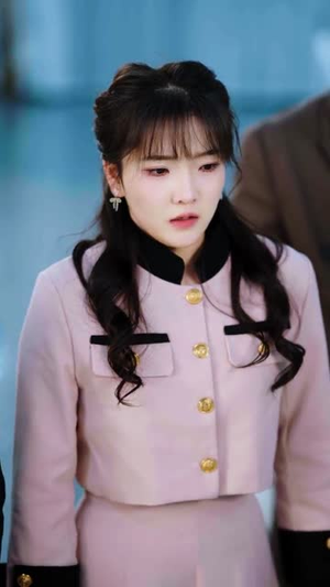 《我资助的穷学生，毕业把我当乞丐》（65集）在线短剧全集尽情看